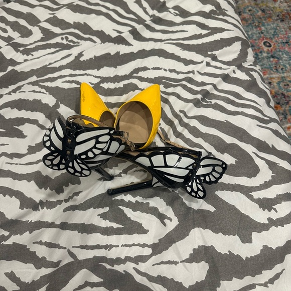 Heels - Picture 4 of 7